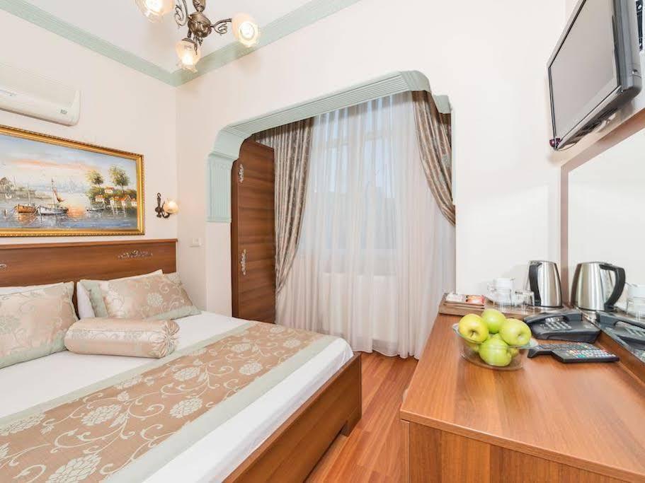 Turgut Hotel Istambul Extérieur photo