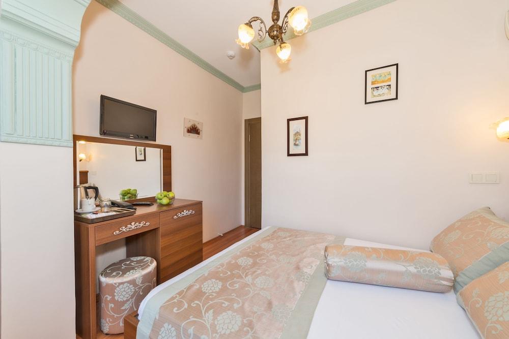 Turgut Hotel Istambul Extérieur photo