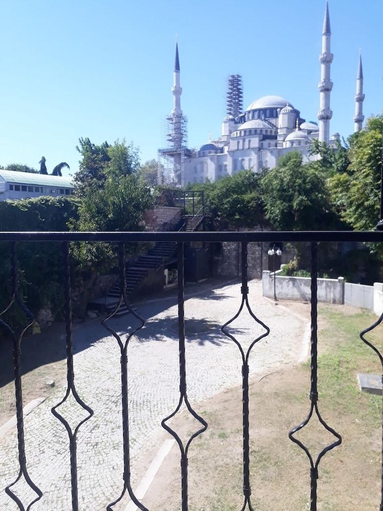 Turgut Hotel Istambul Extérieur photo