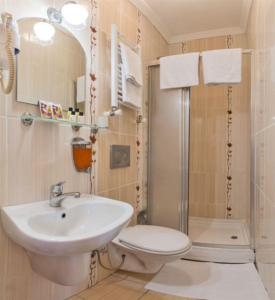 Turgut Hotel Istambul Extérieur photo