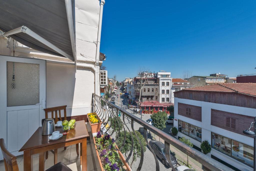 Turgut Hotel Istambul Extérieur photo