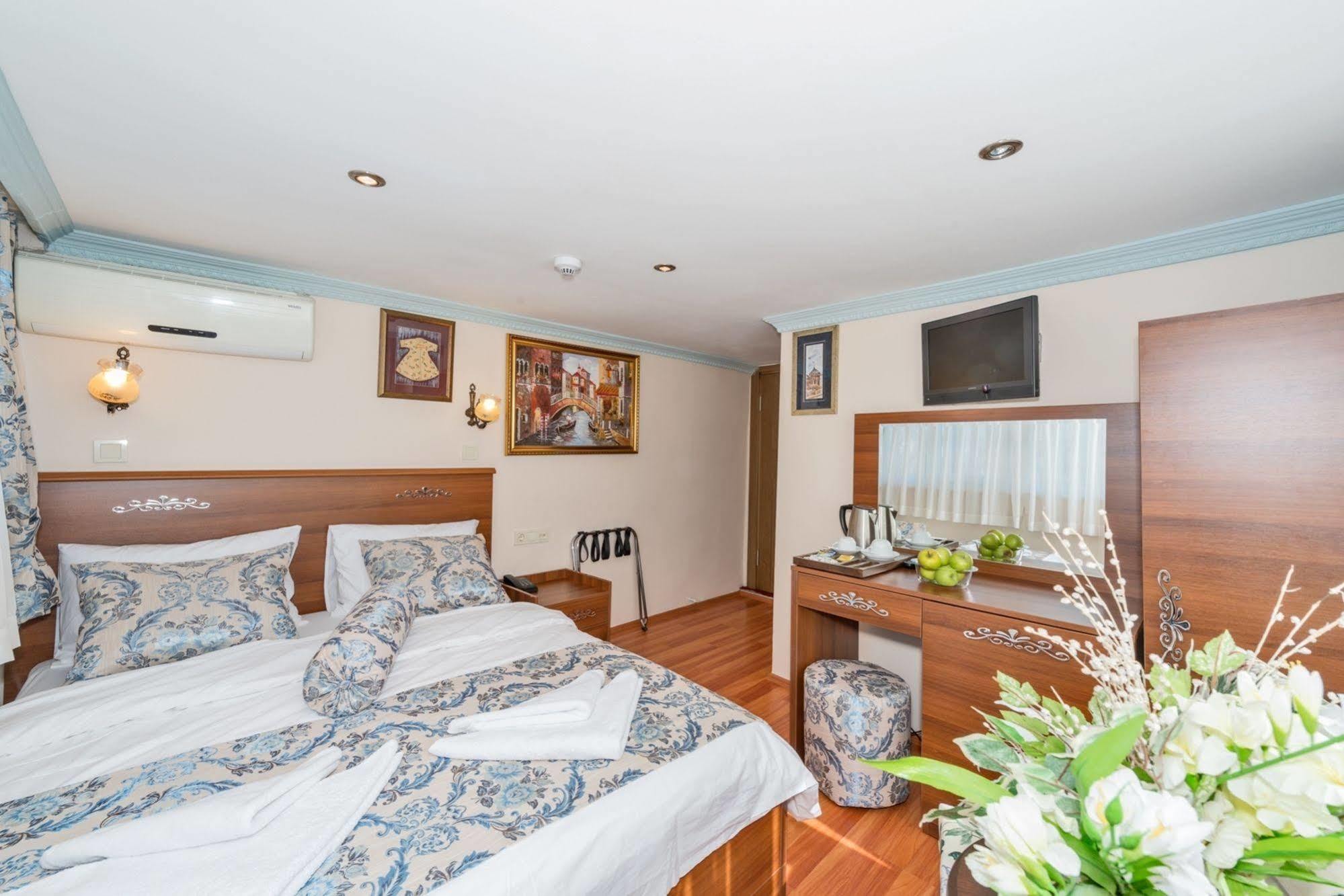 Turgut Hotel Istambul Extérieur photo